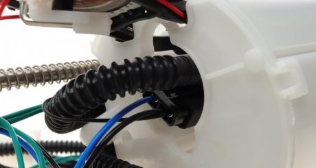 Насос топливный hitachi 133453