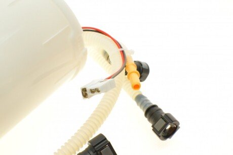 Насос топливный hitachi 133477