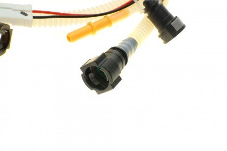 Насос топливный hitachi 133477