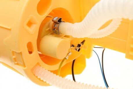 Насос топливный hitachi 133520