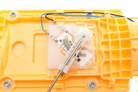 Насос топливный hitachi 133520