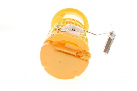 Насос топливный hitachi 133520