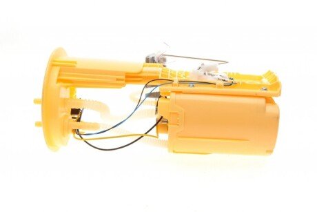 Насос топливный hitachi 133520