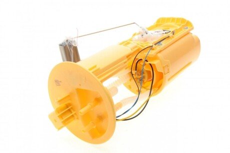 Насос топливный hitachi 133520