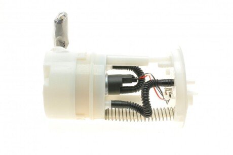 Насос топливный hitachi 133557