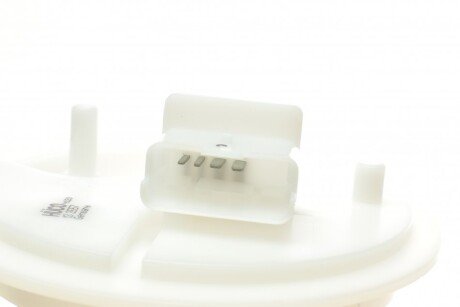 Насос топливный hitachi 133557