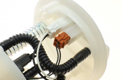 Насос топливный hitachi 133562