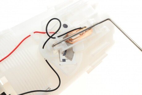 Насос топливный hitachi 133575