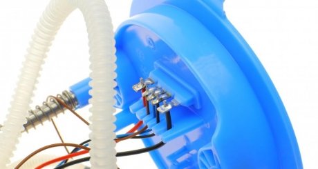 Насос топливный hitachi 133583