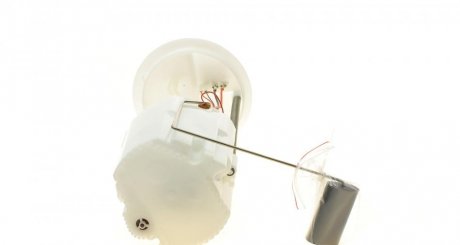 Насос топливный hitachi 133589