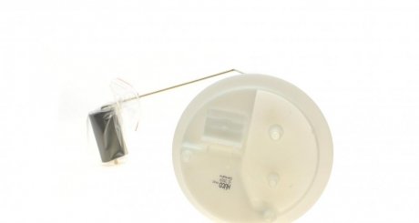 Насос топливный hitachi 133589