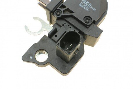 Реле-регулятор напруги генератора hitachi 130630