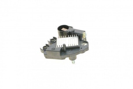 Реле-регулятор напруги генератора hitachi 130637