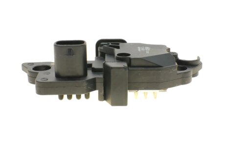 Реле-регулятор напруги генератора hitachi 130601