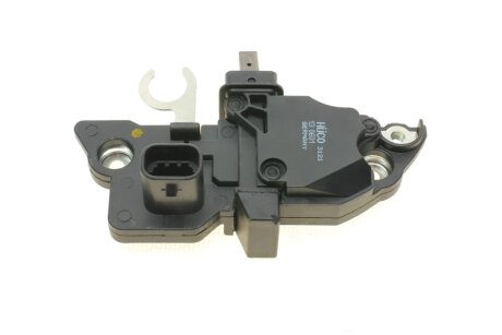 Реле-регулятор напруги генератора hitachi 130601