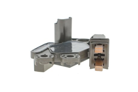 Реле-регулятор напруги генератора hs cargo F032330319