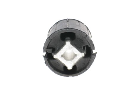 Сайлентблок балки hutchinson 590412