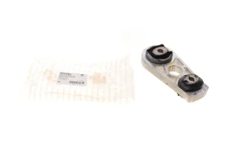 Кронштейн подушки двигуна Hutchinson 532C83