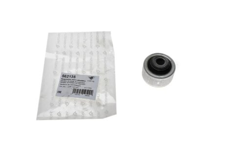 Сайлентблок переднего рычага hutchinson 562135