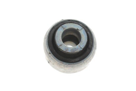 Сайлентблок переднего рычага hutchinson 590118