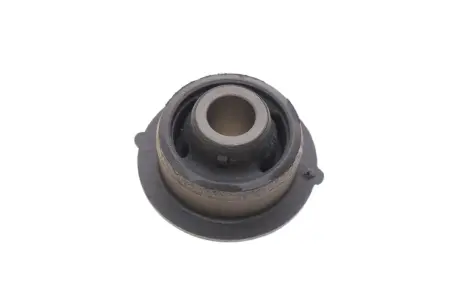 Сайлентблок переднего рычага hutchinson 590192