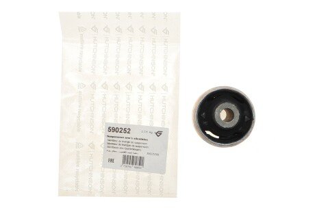 Сайлентблок переднего рычага hutchinson 590252