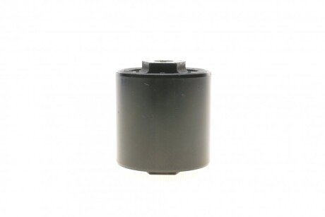 Сайлентблок переднего рычага hutchinson 590335