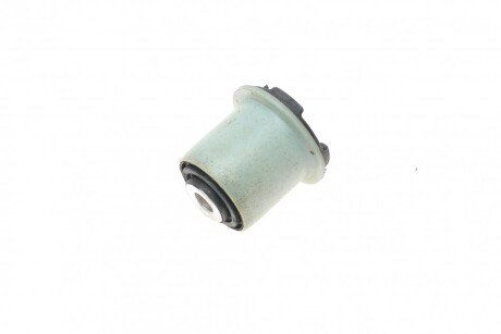 Сайлентблок переднього важеля hutchinson 590388