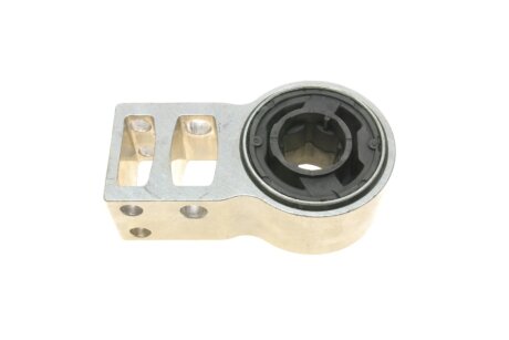 Сайлентблок переднього важеля hutchinson 590582