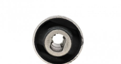 Сайлентблок переднего рычага hutchinson 562059