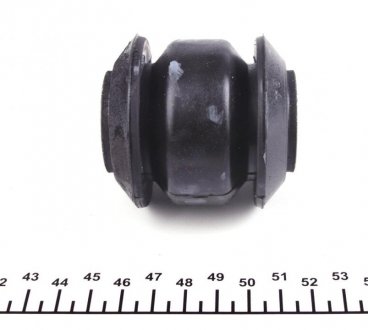 Сайлентблок переднего рычага hutchinson 590158