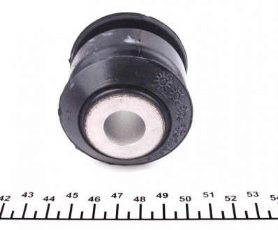 Сайлентблок переднего рычага hutchinson 590158