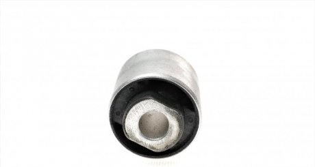 Сайлентблок переднього важеля hutchinson 590391