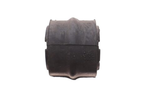 Втулка переднього стабілізатора hutchinson 590053