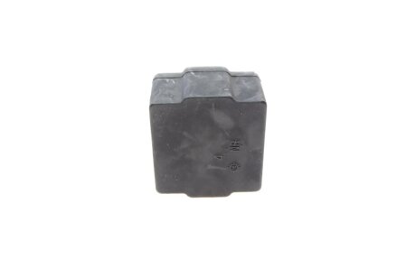 Втулка (резинка) переднего стабилизатора hutchinson 590401