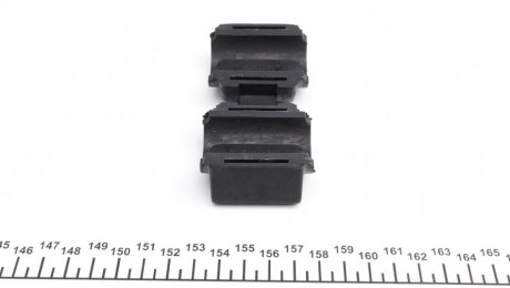 Втулка (резинка) переднего стабилизатора hutchinson 590447