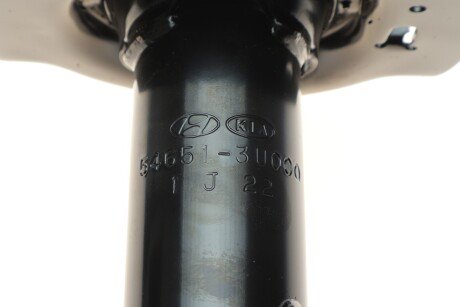 Передний амортизатор (стойка) hyundai/KIA 546513U000FFF