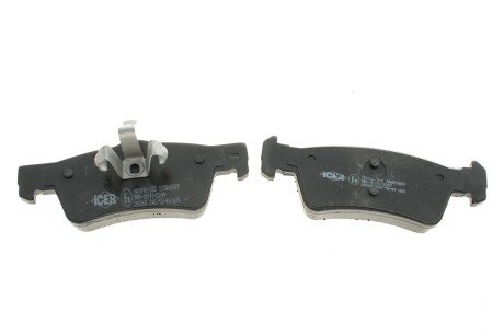Комплект гальмівних колодок (дискових) icer 141816203
