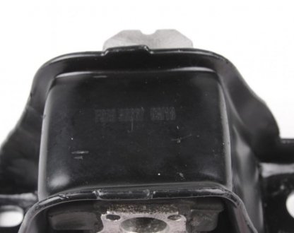 Подушка (опора) двигателя impergom 36667