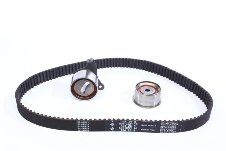 Комплект ГРМ (ремінь + ролик) ina 530027410