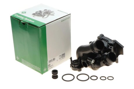 Насос охолоджувальної рідини, охолодження двигуна ina 538098010 на Ауди А8 д4