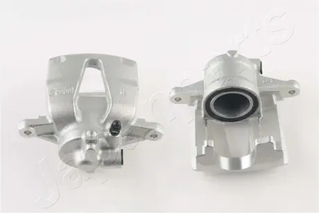 Передний тормозной суппорт japan parts CAL051RJM