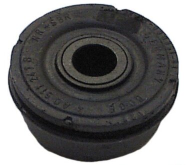 Сайлентблок заднего рычага Audi 100/A6 90-97 (передний) jp group 1150301100 на Ауди А6 с4