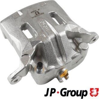 Передний тормозной суппорт jp group 4061900870 на Infiniti G25