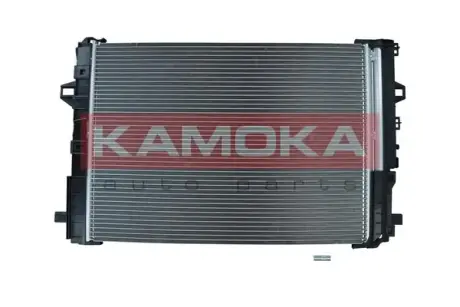 Радiатор кондицiонера з осушувачем INFINITI Q30 15-/QX30 16-/MERCEDES CLA 13-19/GLA 13- kamoka 7800273