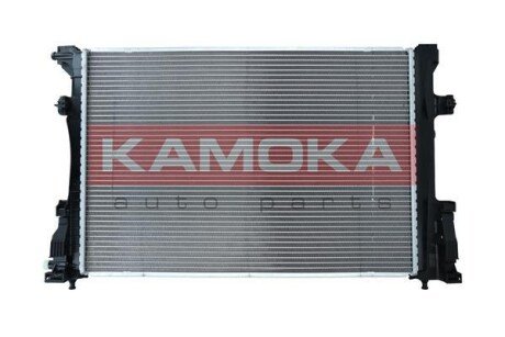 Радиатор охлаждения двигателя kamoka 7700032
