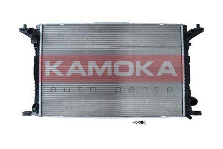 Радиатор охлаждения двигателя kamoka 7700049 на Ауди Q5