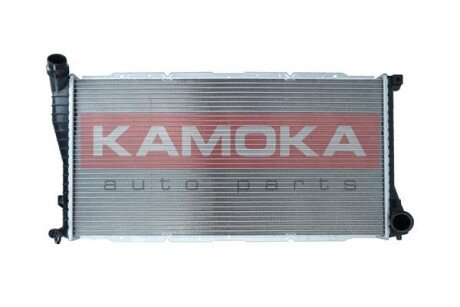 Радиатор охлаждения двигателя kamoka 7700066 на Бмв E38