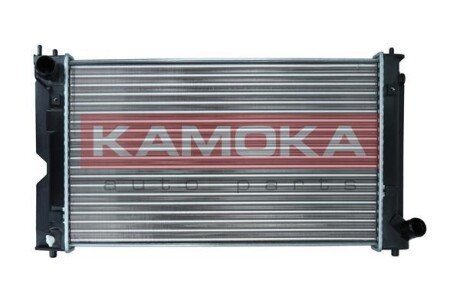 Радiатор охолодження kamoka 7705159 на Тойота Королла е110