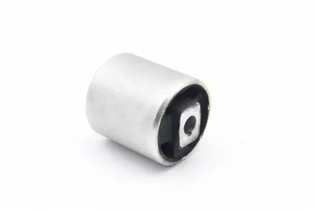 Сайлентблок переднього важеля KAUTEK BM-BS044